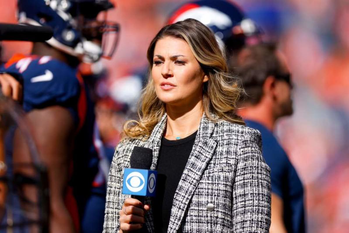 DENVER, CO – OCTOBER 17: CBS sideline reporter Amanda Balionis reports from the field during a game between the Denver Broncos and the Las Vegas Raiders at Empower Field at Mile High on October 17, 2021 in Denver, Colorado. (Photo by Justin Edmonds/Getty Images) ©Getty Images