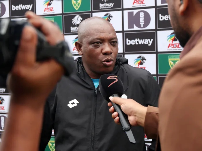 Pitso Dladla's stay at Lamontville Golden Arrows did not last long, after he was replaced by Mandla Ncikazi.