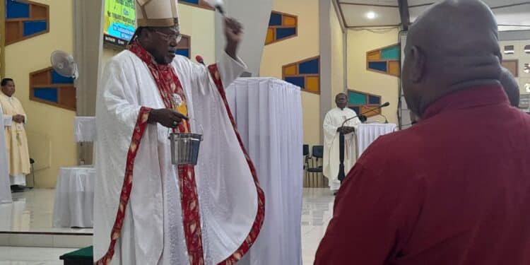 Uskup Jayapura : Jangan pernah mundur bila ada ancaman