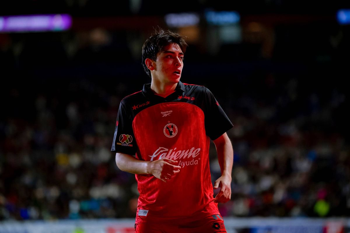 Gilberto Mora of Tijuana looks on during the Liga MX Torneo Apertura 2026 9th-round match between Pachuca and Xolos at Hidalgo Stadium on September 20, 2026 in Pachuca, Mexico.