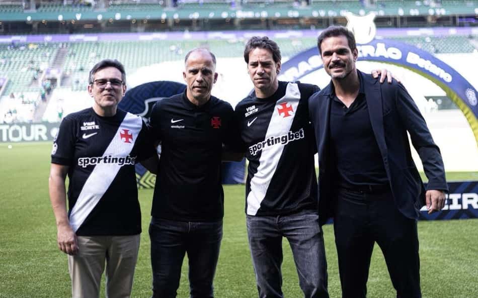 Marcos Lamacchia ao lado de Admar Lopes e Felipe Loureiro