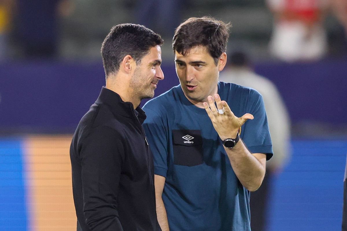 CARSON, CALIFORNIA - JULY 24: Head Coaches Mikel Arteta of Arsenal and Andoni Iraola of Bournemouth after their sides 1-1 draw during  Arsenal v AFC Bournemouth pre-season friendly at Dignity Health Sports Park on July 24, 2024 in Carson, California. (Photo by Robin Jones - AFC Bournemouth/AFC Bournemouth via Getty Images)