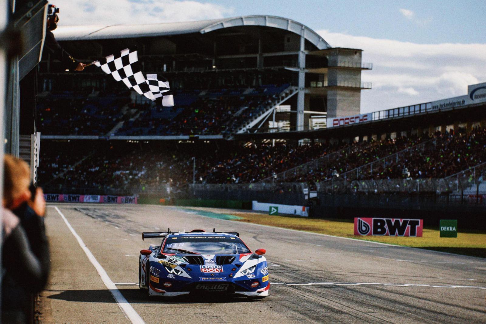 Finn Zulauf aus Königstein / Felix Hirsiger im Lamborghini auf dem Hockenheimring