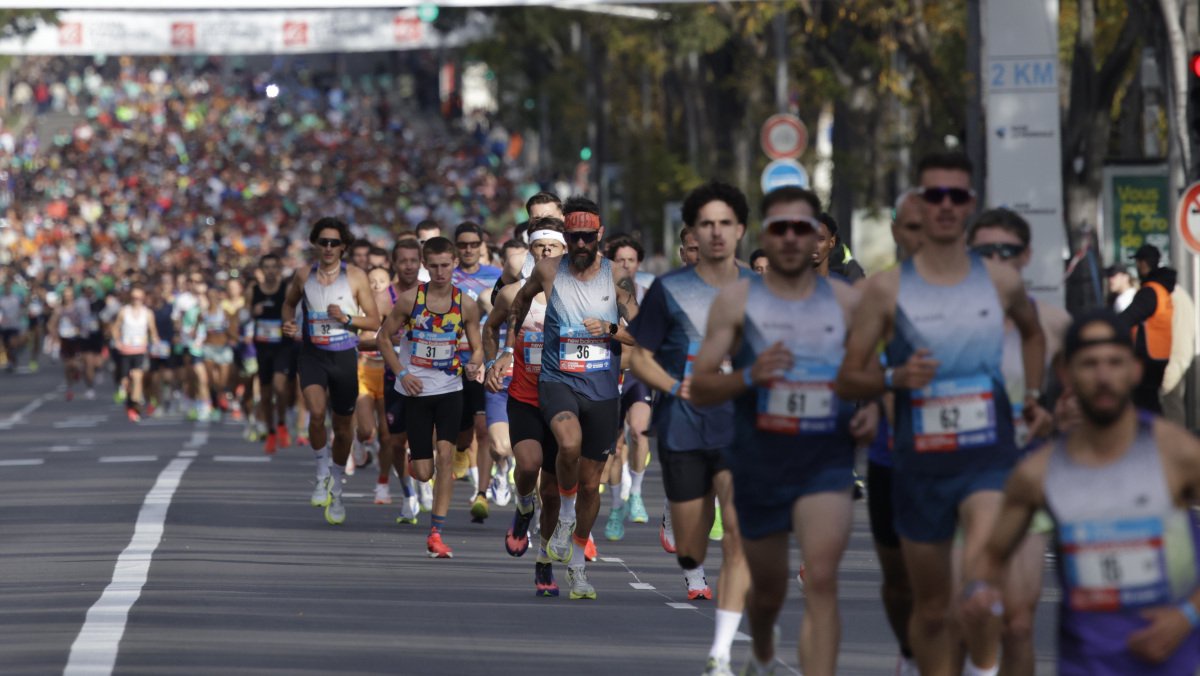 Au total, 20 000 coureurs étaient au départ de ce semi-marathon.