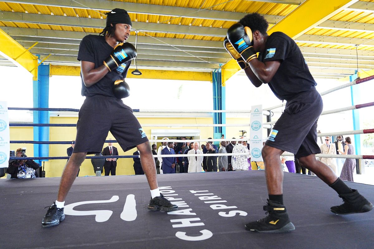 Charles watches a youth boxing session during the visit to The Bahamas Boxing Academy