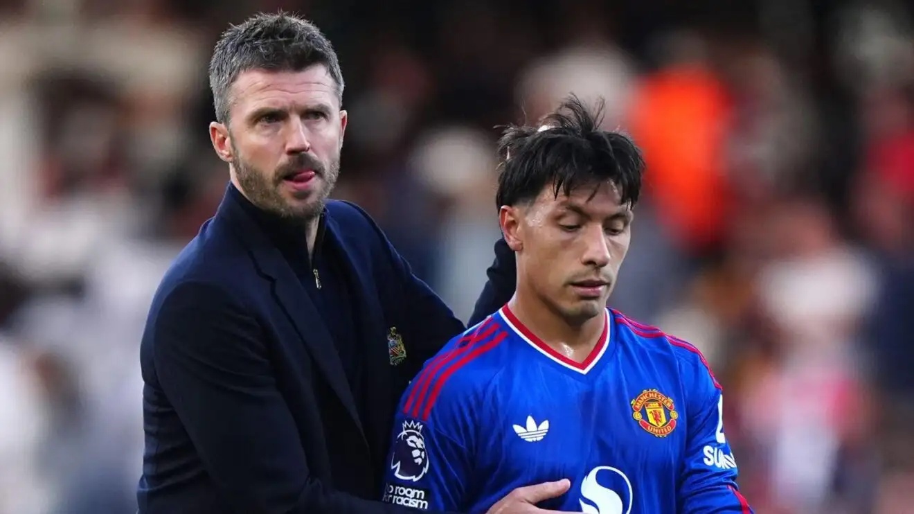 Michael Carrick and Lisandro Martinez