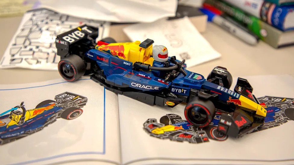 lego model f1 red bull car set