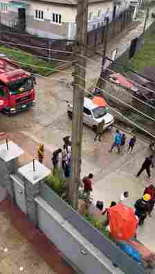 Breaking: Canal overflows into Akinwumi Estate sack residents, Lagos State Emergency response came to rescue as one is feared dead