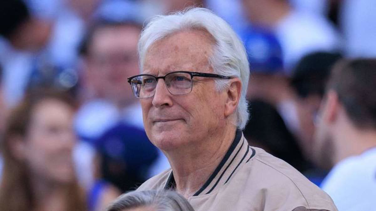 March 28, 2026, Los Angeles, California, USA: The Los Angeles Dodgers owner, Mark Walter attends a regular season MLB, Baseball Herren, USA game against the Arizona Diamondbacks on Saturday March 28, 2026 at Dodger Stadium in Los Angeles, California. Dodgers defeat Diamondbacks, 3-2. JAVIER ROJAS/PI Los Angeles USA – ZUMAp124 20260328_zaa_p124_009 Copyright: xJavierxRojasx ©Credits: Imago