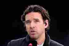 Arsenal are likely to beat Manchester United, says Owen Hargreaves.