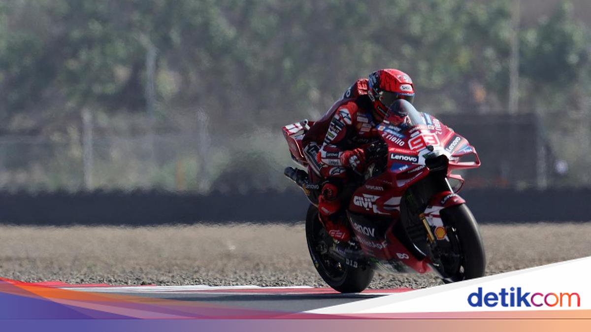 Marc Marquez sets pace in Australian GP opening practice
