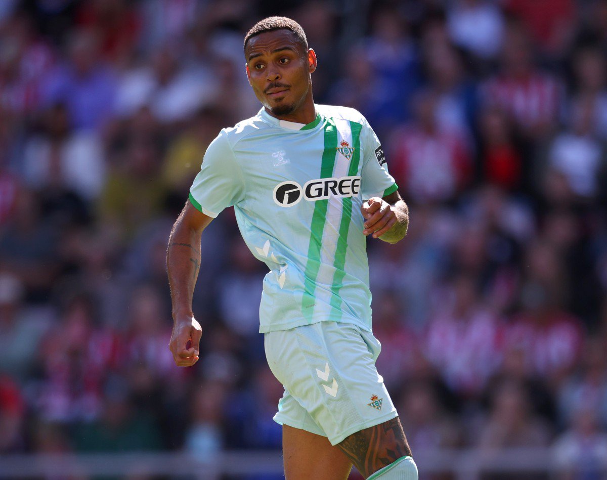 Natan in action for Real Betis