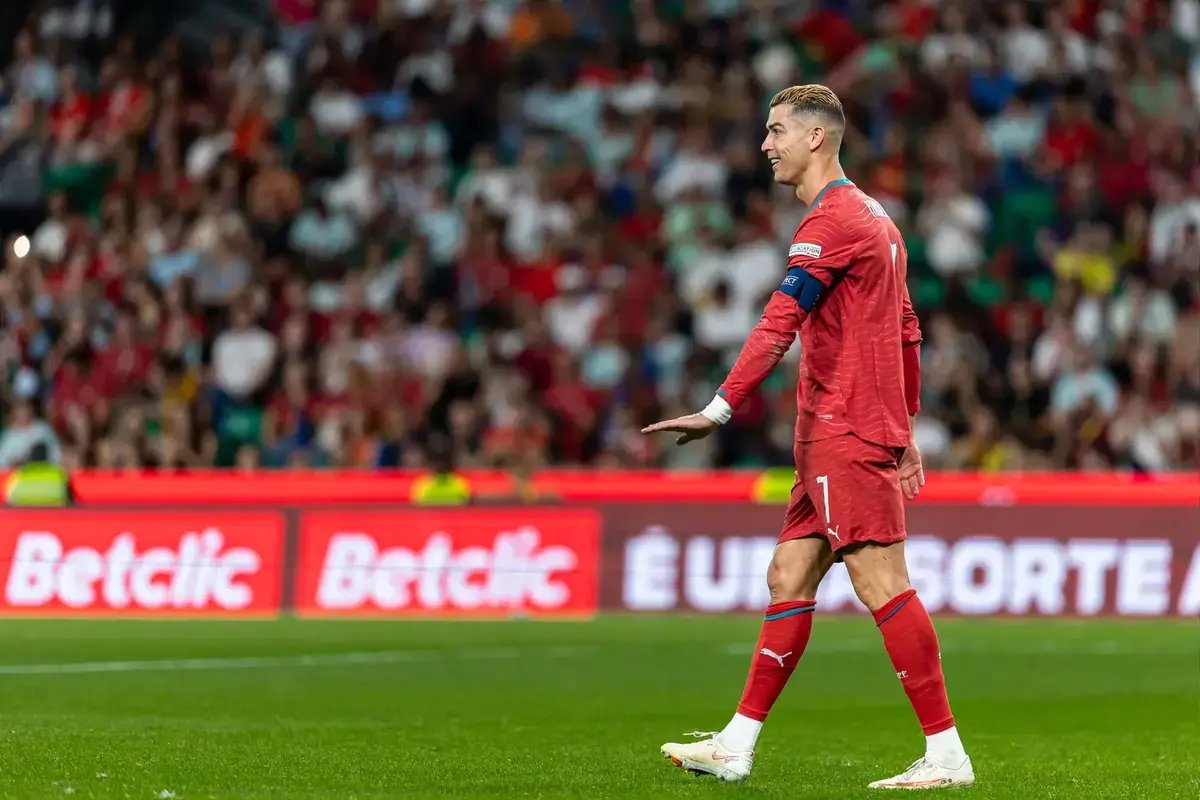 Wayne Rooney slams Cristiano Ronaldo’s Portugal exit as “beyond anything I’ve ever seen”
