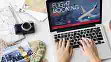 4 Smart Ways to Save Money When Booking Flights