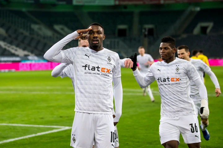 2d2ed37f0cc7474bac5aaa43fbebc757?quality=uhq&format=webp&resize=720