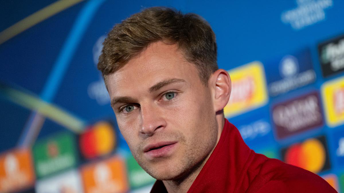 Joshua Kimmich auf einer PK