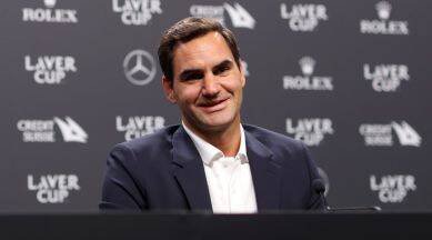 Federer entered the court to a huge ovation