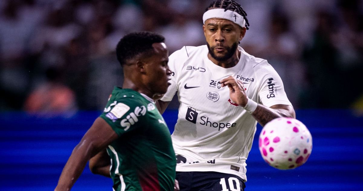 Memphis Depay deve voltar ao Corinthians no clássico contra o São Paulo