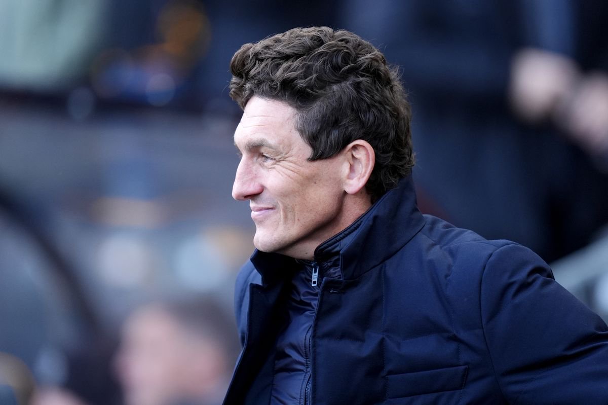 Brentford manager Keith Andrews ahead of the Premier League match at MKM Stadium