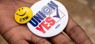 Volkswagen workers in Tennessee vote to join UAW in historic win for union