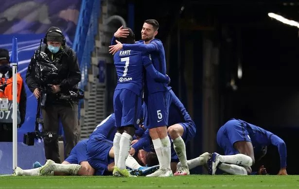 Jorginho and Ngolo Kante of Chelsea celebrate after Mason Mount (obstructed) scored their team's second goal during the UEFA Champions League Semi Final Second Leg match between Chelsea and Real Madrid