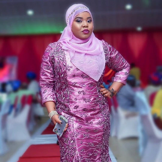 Do you remember "Arapa re gangan" in sawaro Ide; She what she looks like now (22 years Later)