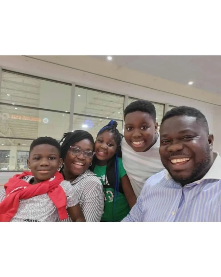 Obour: See adorable photos of the beautiful family of the veteran musician
