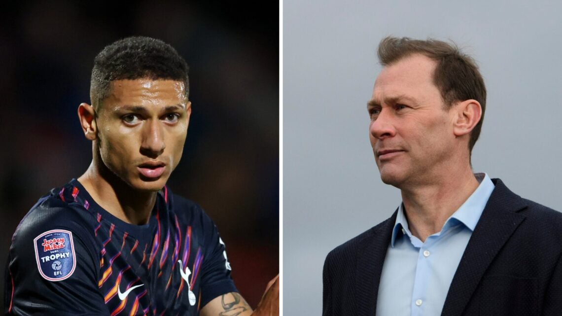 Richarlison playing for Tottenham U21s (left), Duncan Ferguson looks on (right)