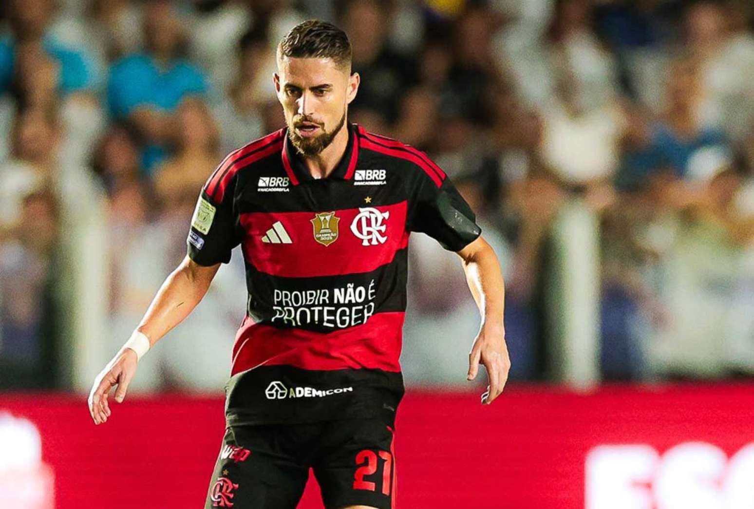 Expulso contra o Santos, Jorginho volta ao Fla após cumprir suspensão –