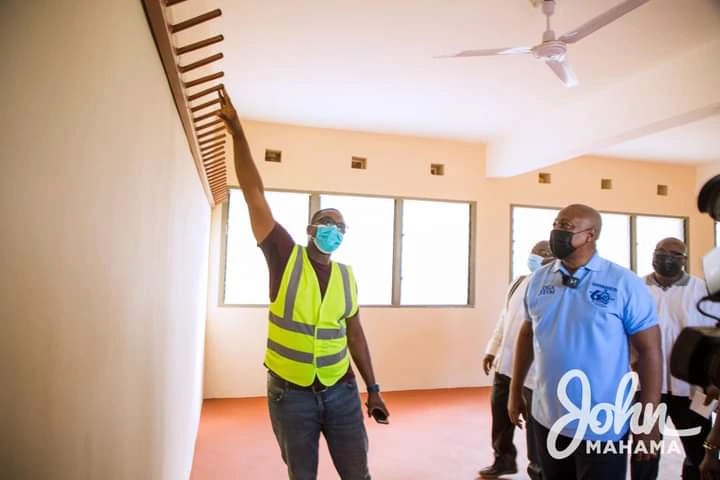 John Mahama Renovates Dormitory Block For Ghanasco [Photos] 5