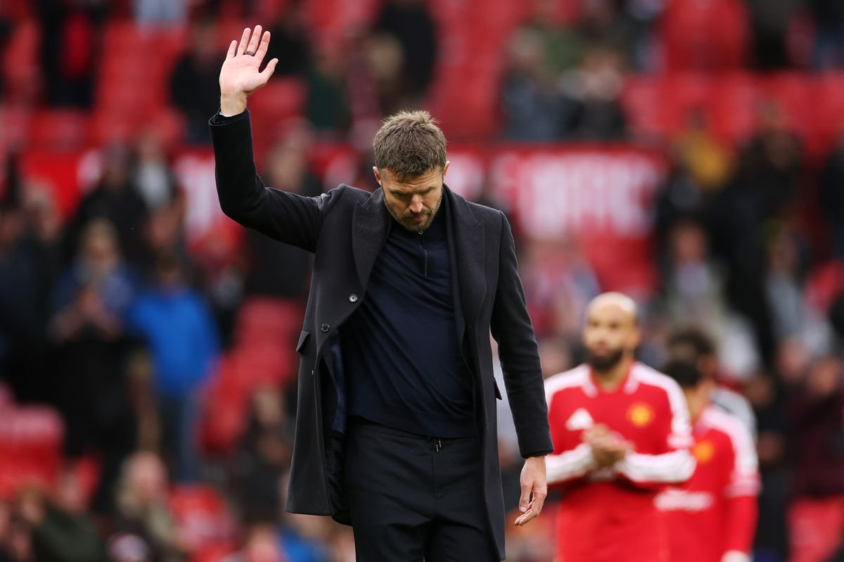 Michael Carrick, Manager of Manchester United, waves to the fans after the Premier League 2026/27 match between Manchester United and AFC Bournemouth at Old Trafford on October 25, 2026 