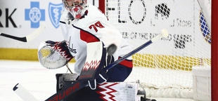 Late-blooming, mustached goalie Charlie Lindgren carries the Washington Capitals into the playoffs