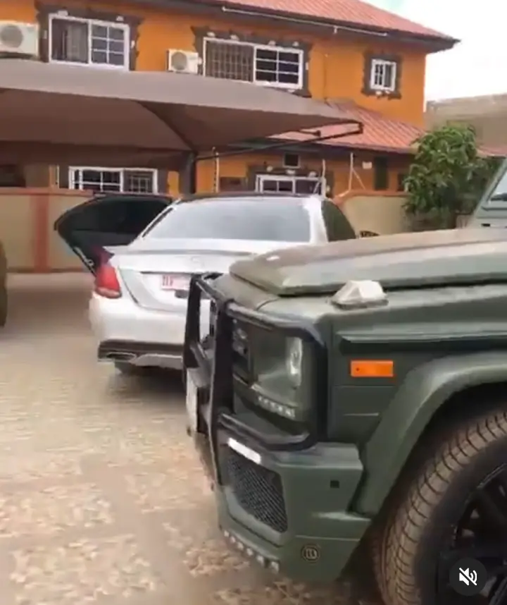 2fb05f313f1f4b6cae989da8d058b8ed?quality=hq&format=webp&resize=720