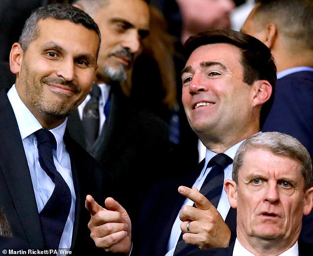 Prime Minister Andy Burnham with Manchester City chairman Khaldoon Al Mubarak in 2019