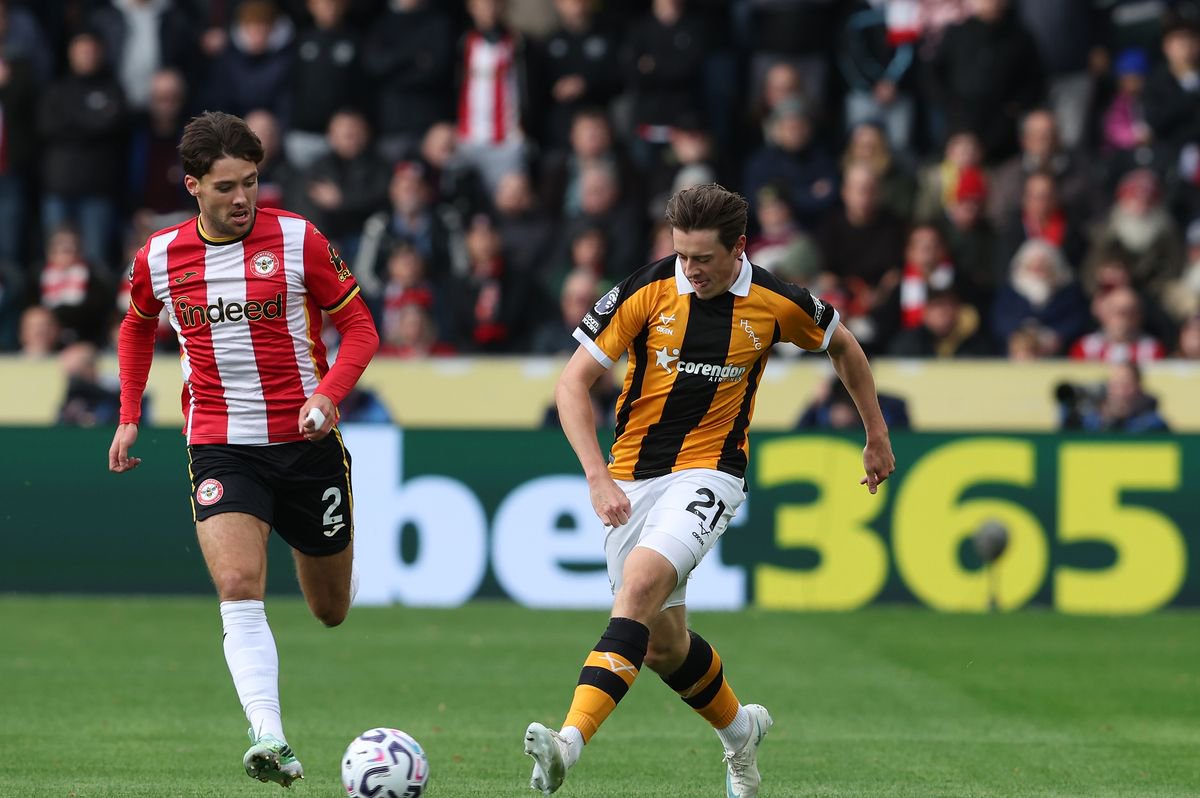 Hull City's Elliot Stroud in action against Brentford