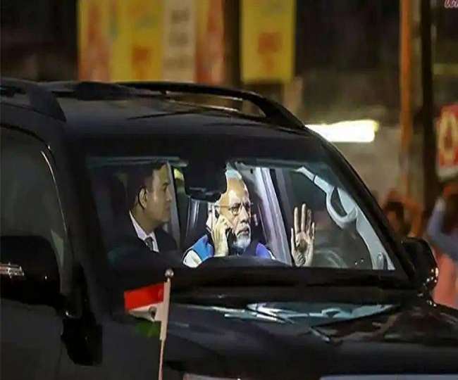 बम-गोली बेअसर! प्रधानमंत्री मोदी को मिली 12 करोड़ की बुलेट प्रूफ कार, खूबियां जानकर रह जाएंगे हैरान