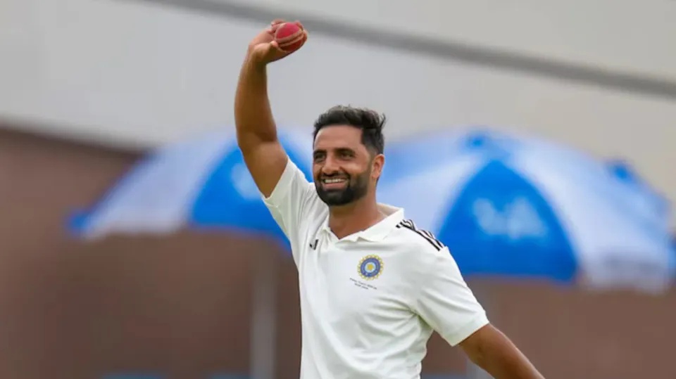  J&K pacer Auqib Nabi impresses, India A’s Test ends in draw  Photograph: (Source: X) 
