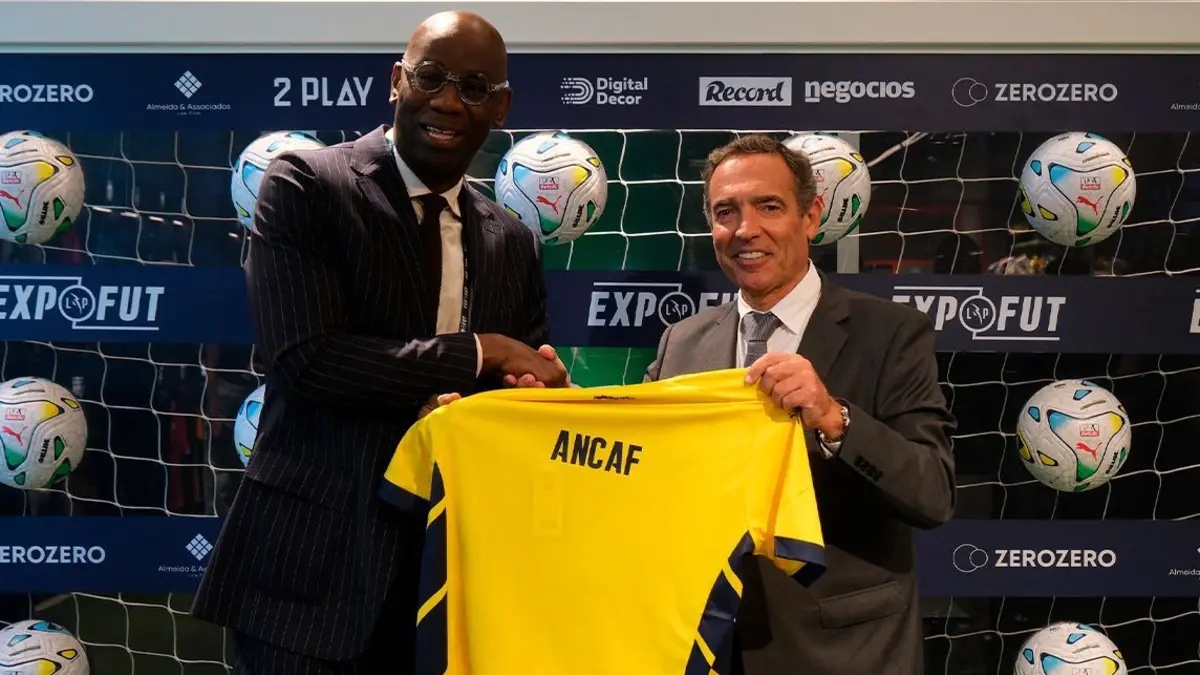 João Lusevi Kueno, presidente da ANCAF, e Reinaldo Teixeira, presidente da Liga Portugal