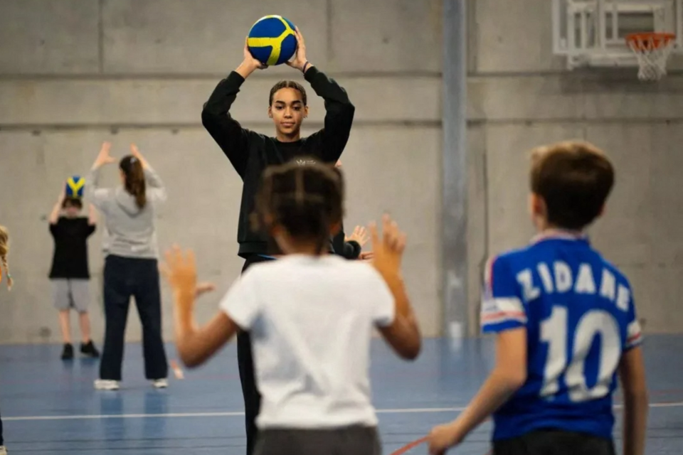 Les enfants de la Maison d'enfants à caractère social (Mecs) Saint-Joseph de Mulhouse ont pu rencontrer les volleyeuses du club de Mulhouse (Haut-Rhin).