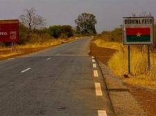 Covid19 - fermeture des frontières: l'accident d'un car de transport burkinabé suscite des questions