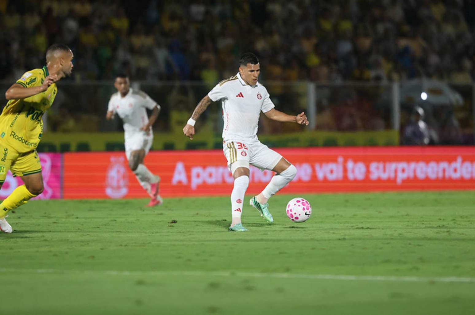 Internacional perde para o Mirassol –