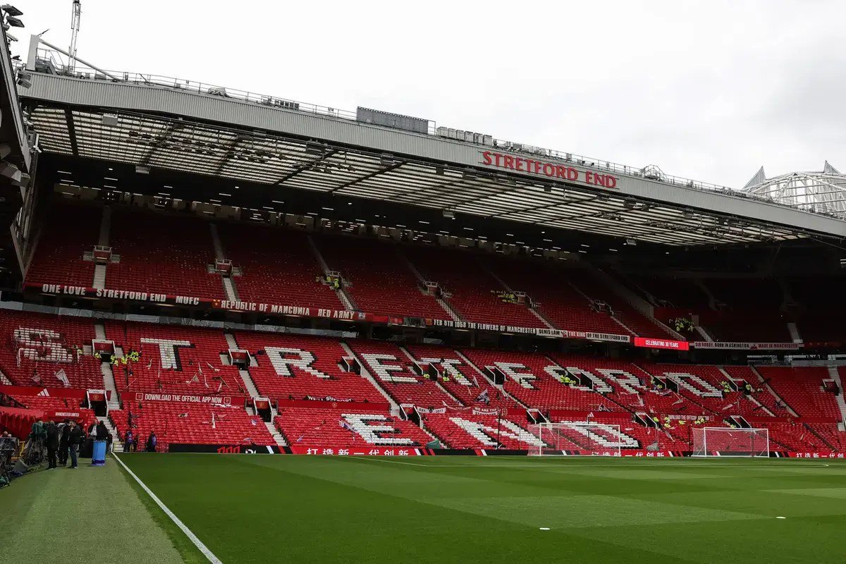 Former Manchester United midfielder faces £2m lawsuit