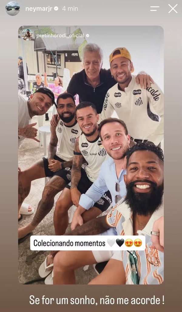 Foto colorida do elenco do Santos - Metrópoles