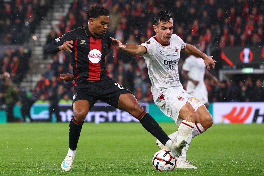 Bournemouth, UK. 22nd Oct, 2026. Amine Adli of AFC Bournemouth and Davide Bartesaghi of AC Milan challenge for the ball during the AFC Bournemouth vs AC Milan UEFA Europa League match at the Vitality Stadium, Bournemouth. Picture credit should read: P
