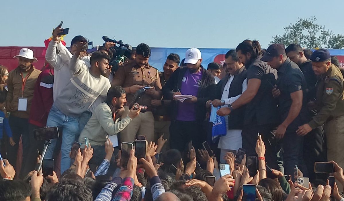 IPL 2024 से नाम वापस लेकर राजनीतिक तैयारियों में जुटे मोहम्मद शमी, ममता बनर्जी के खिलाफ इस सीट से लड़ेंगे चुनाव