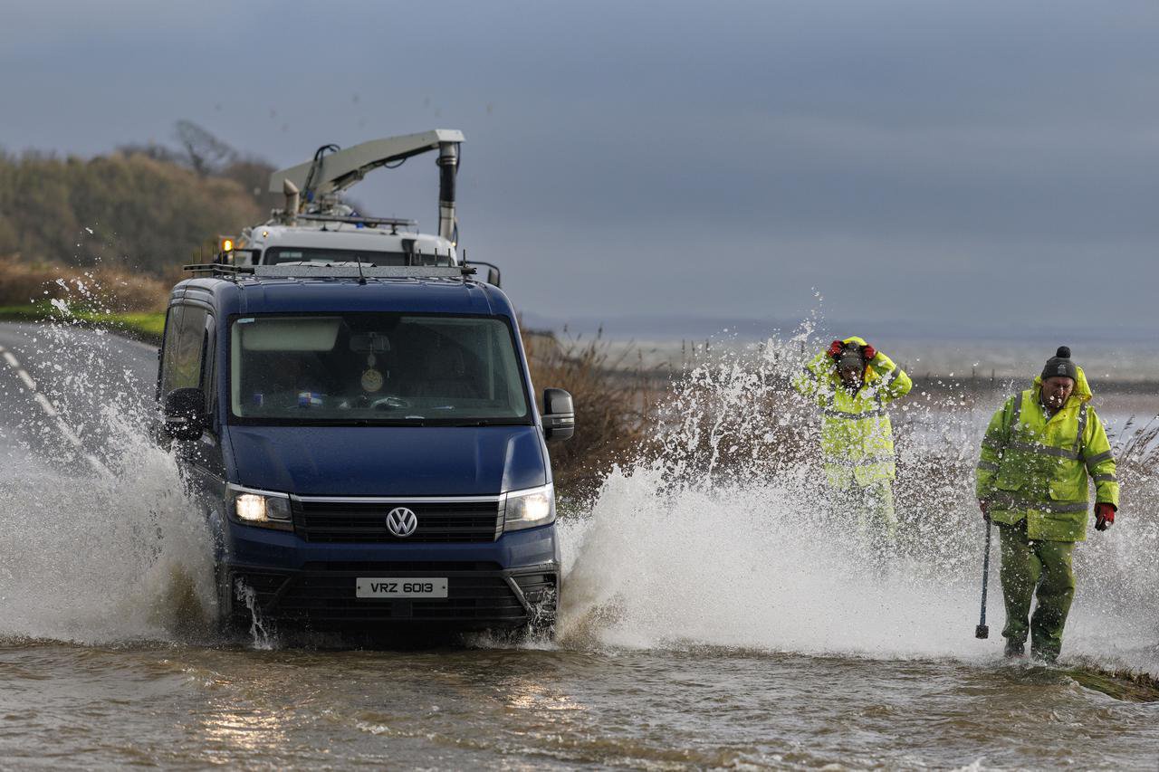 storms-austen-and-boelo-set-to-batter-parts-of-uk-with-wind-and-rain.mp4