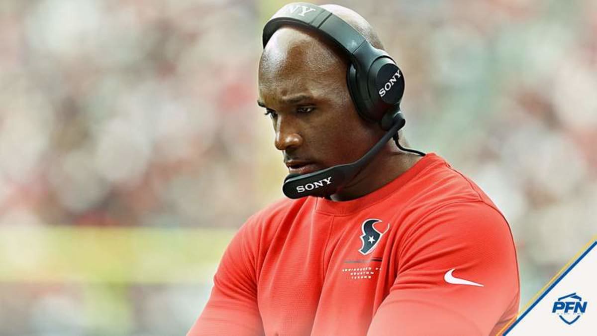 'This Team Is In Hell Right Now,' 'Forget About the Playoffs' -- NFL Analysts React to Texans' Surprising 2-5 Start, Predict 'Big Changes Are Coming'