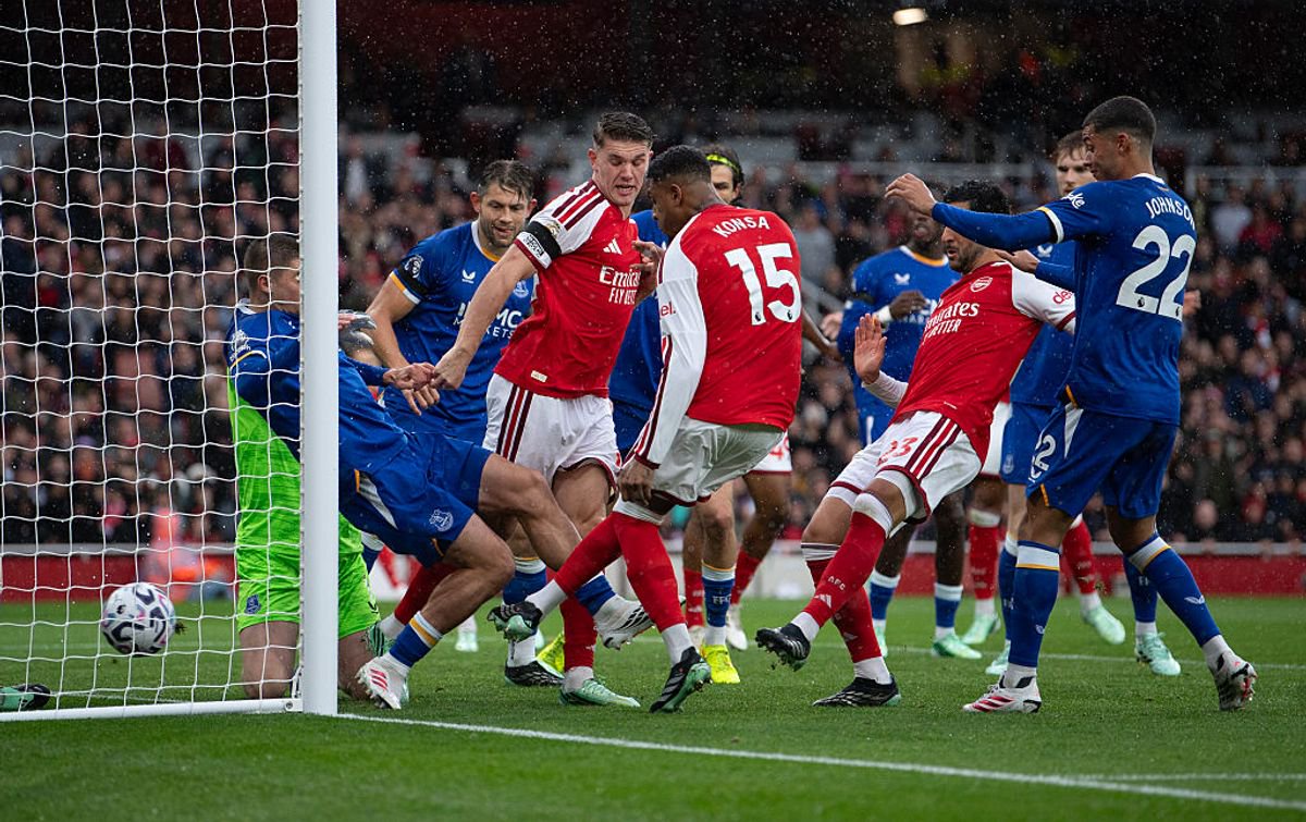 LONDON, ENGLAND - OCTOBER 24: Ezri Konsa of Arsenal scores the first goal during the Premier League 2026/27 match between Arsenal FC and Everton at Emirates Stadium on October 24, 2026 in London, England. (Photo by Visionhaus/Getty Images)