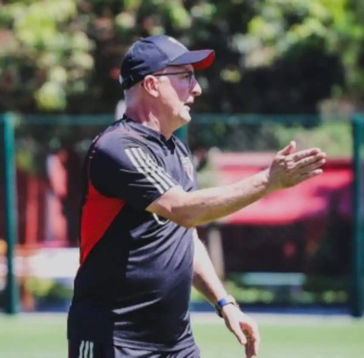 A vez de Cotia: Dorival trabalha com 11 jovens e prepara o futuro do São Paulo