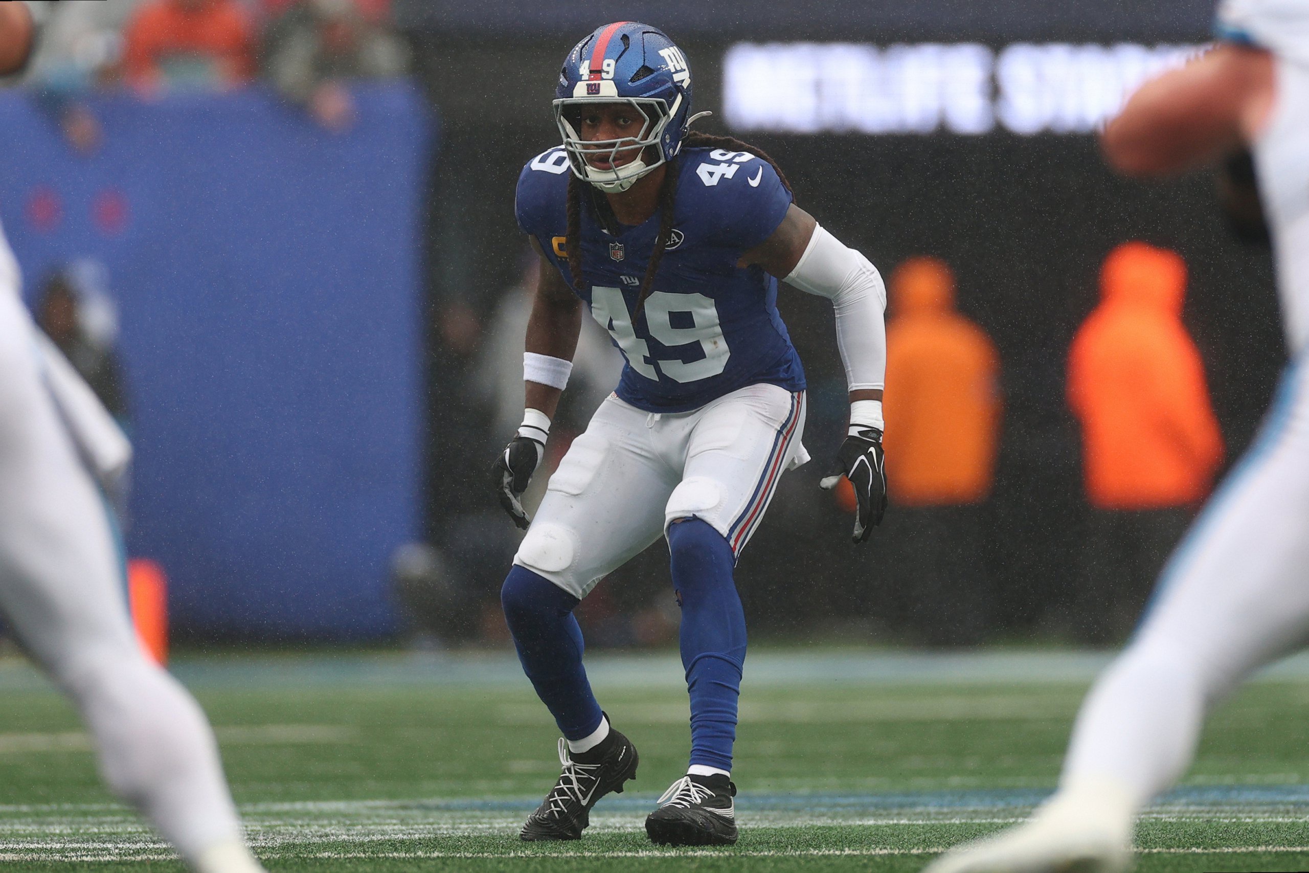 NY Giants Lose Leading Tackler Tremaine Edmunds For Year